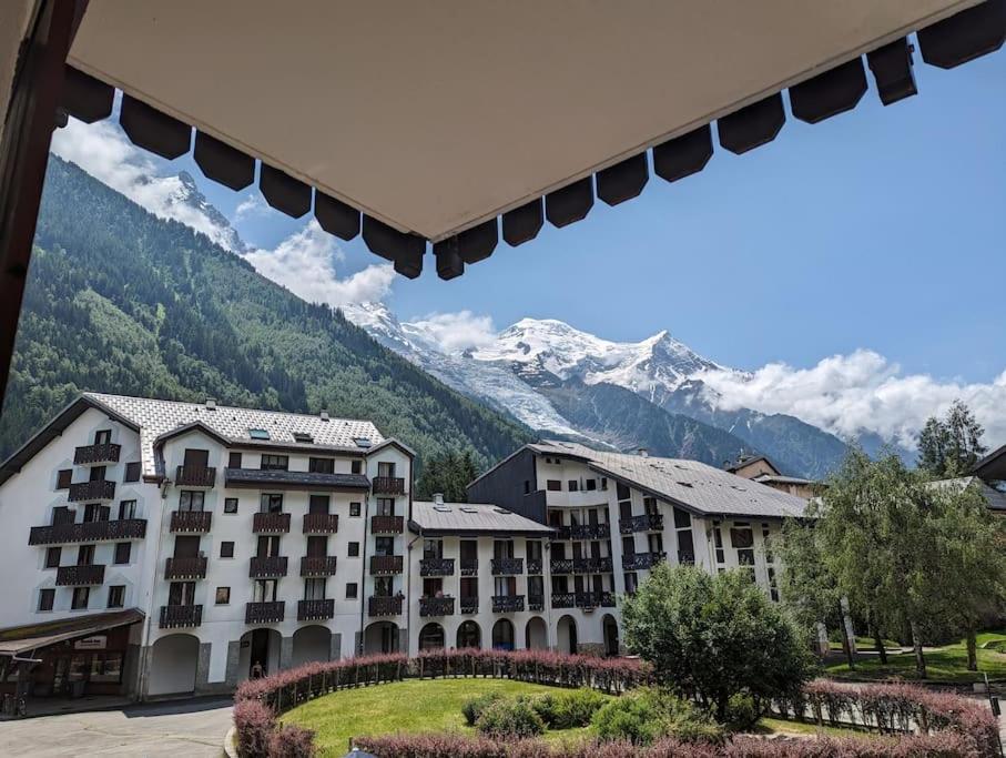 Central Spacious Flat With Private Parking Chamonix Luaran gambar